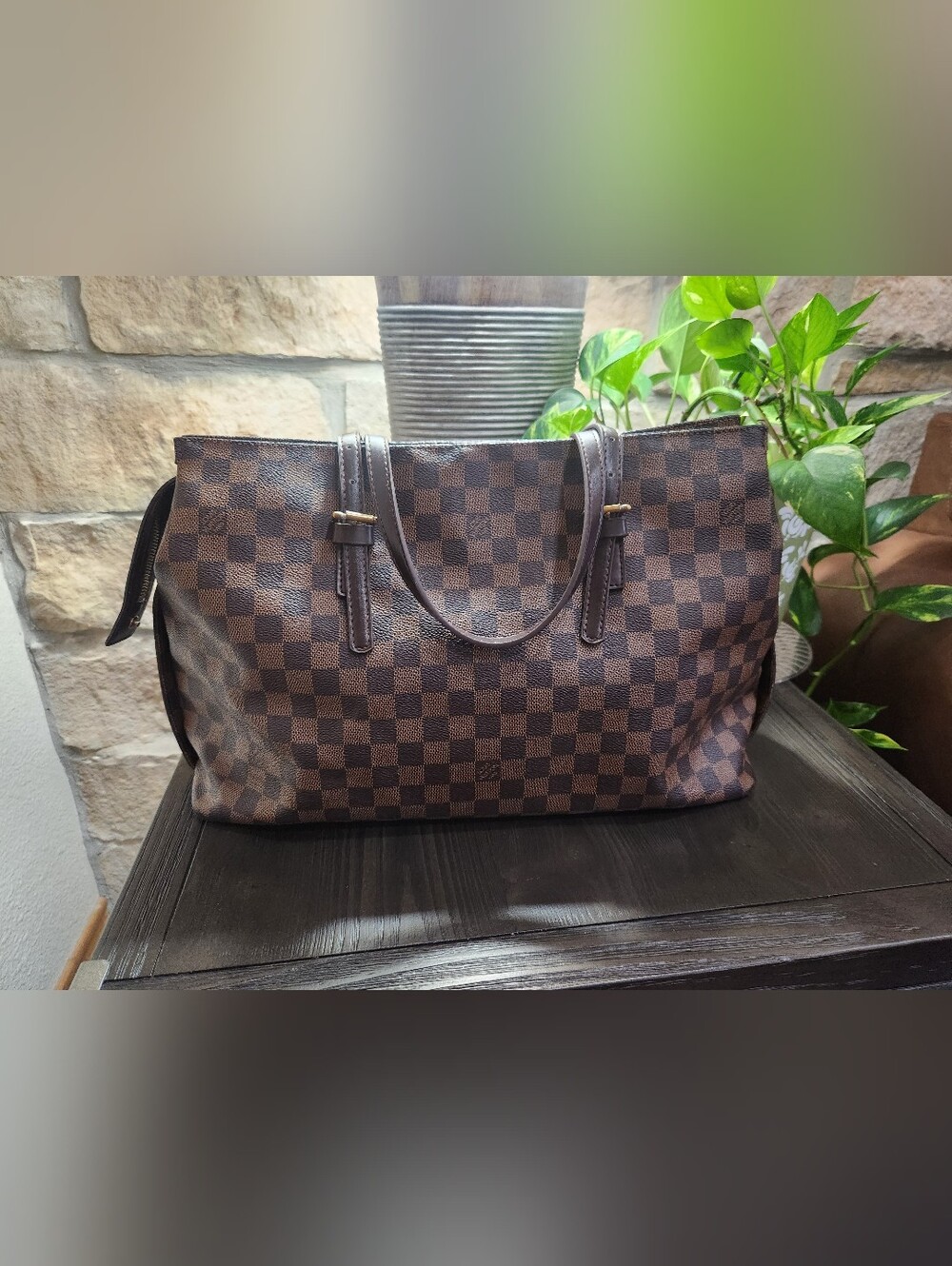 Authentic LV Damier Ebene Chelsea - Picture 4 of 16
